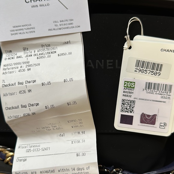 π NWB CHANEL 19 WOC DENIM BAG - Picture 12 of 15